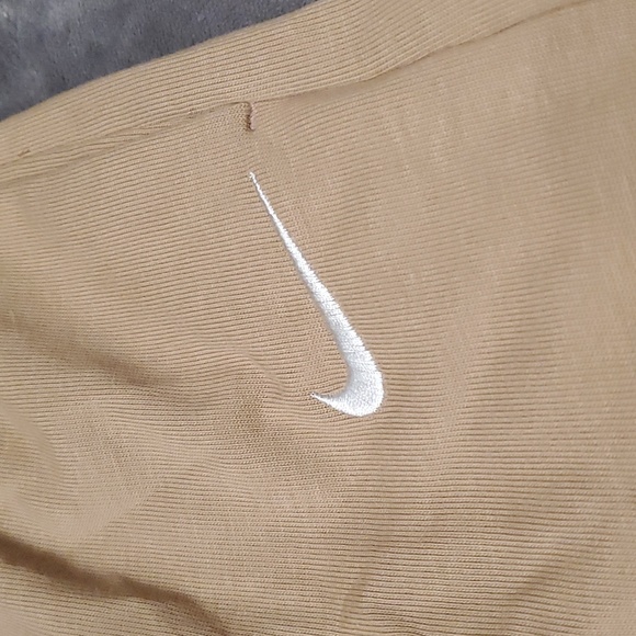 NWT Nike Loose Fit High Rise shorts XS - Picture 4 of 6